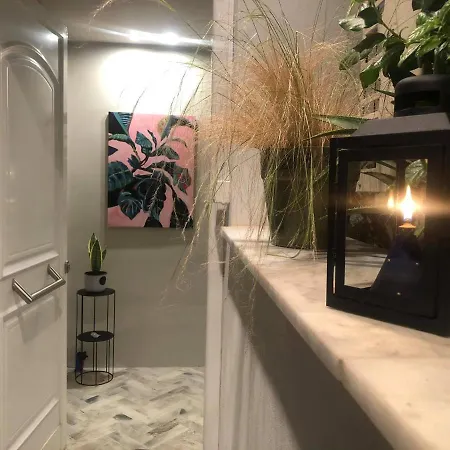 Amazing Semi-basement Art Easy Walk To Centre ナフプリオ