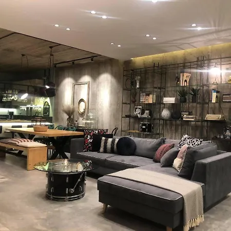 Apartment Amazing Semi-basement Art Easy Walk To Centre Nafplio