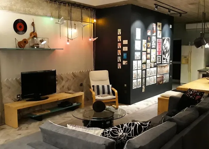 Amazing Semi-basement Art Easy Walk To Centre Апартаменты Нафплион
