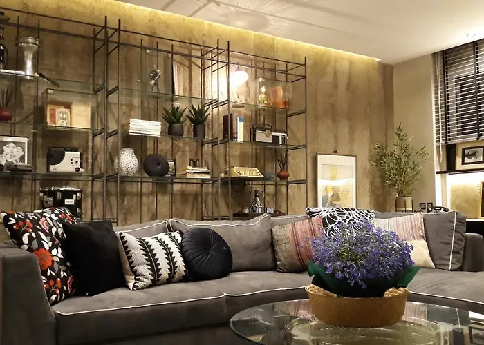 Апартаменты Amazing Semi-basement Art Easy Walk To Centre Нафплион